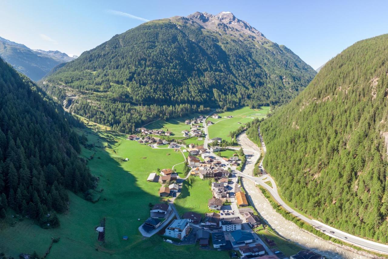 Garni Oetztal Rooms & Aparts Ζόλντεν Εξωτερικό φωτογραφία